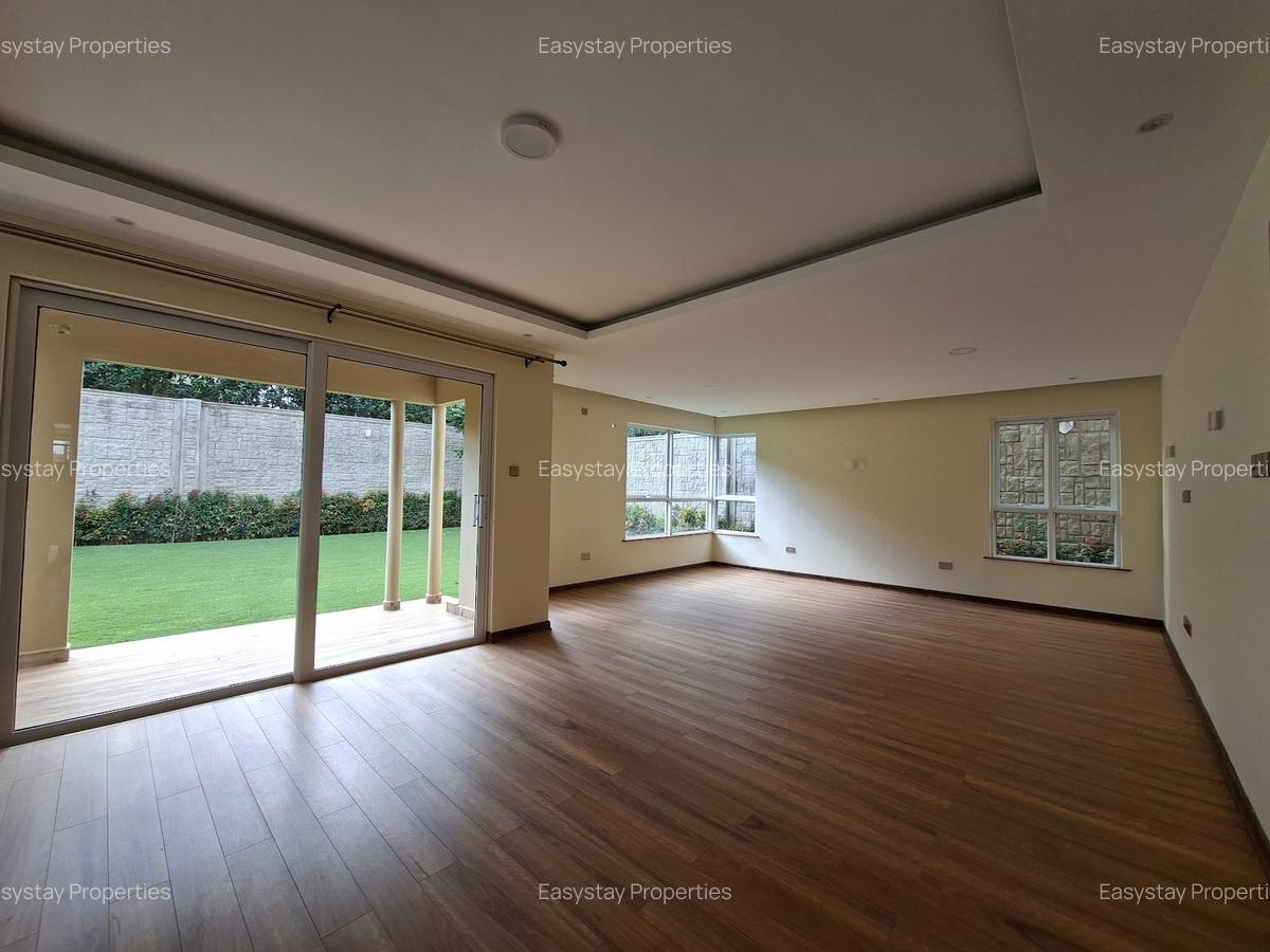 4 Bed Villa with En Suite in Runda - 2