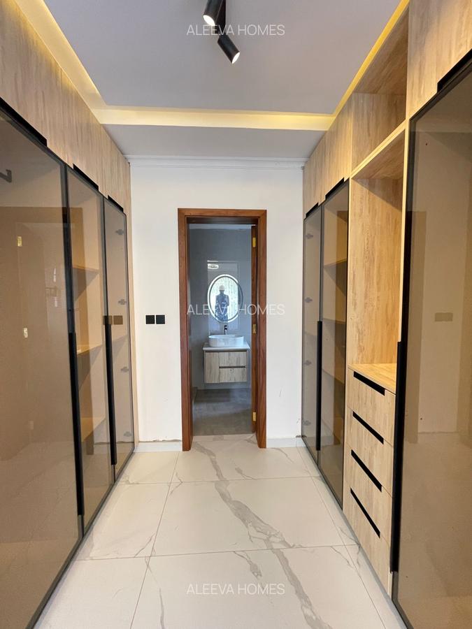 4 Bed Villa with En Suite in Waiyaki Way - 20