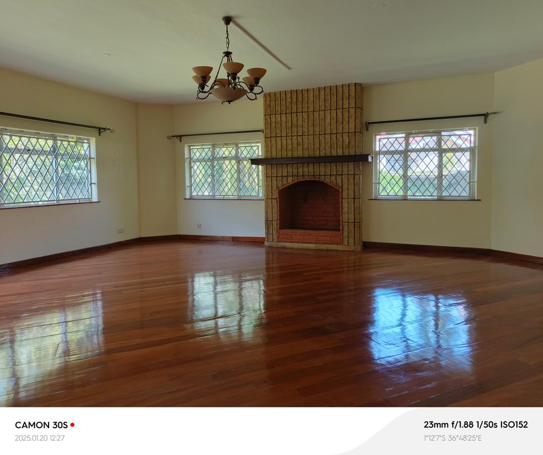 5 Bed House with En Suite in Runda - 6