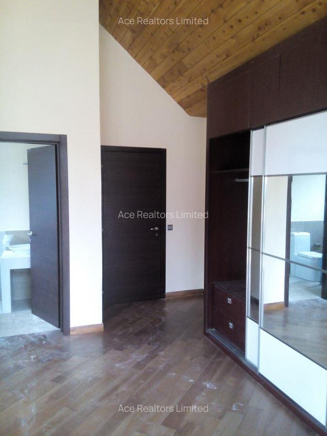 4 Bed House with En Suite at Karen Estate Nairobi - 12