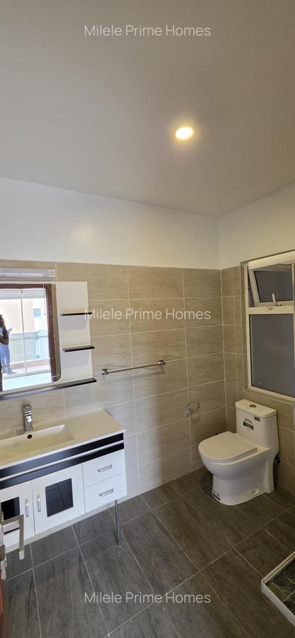 Serviced 2 Bed Apartment with En Suite at Gatundu Road - 10