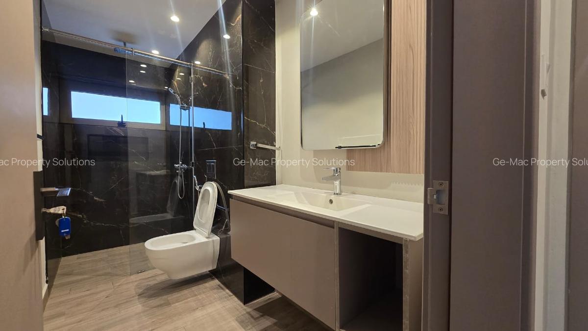 2 Bed Apartment with En Suite in Nyari - 17