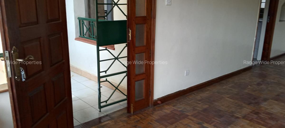 3 Bed Apartment with En Suite in Lavington - 17
