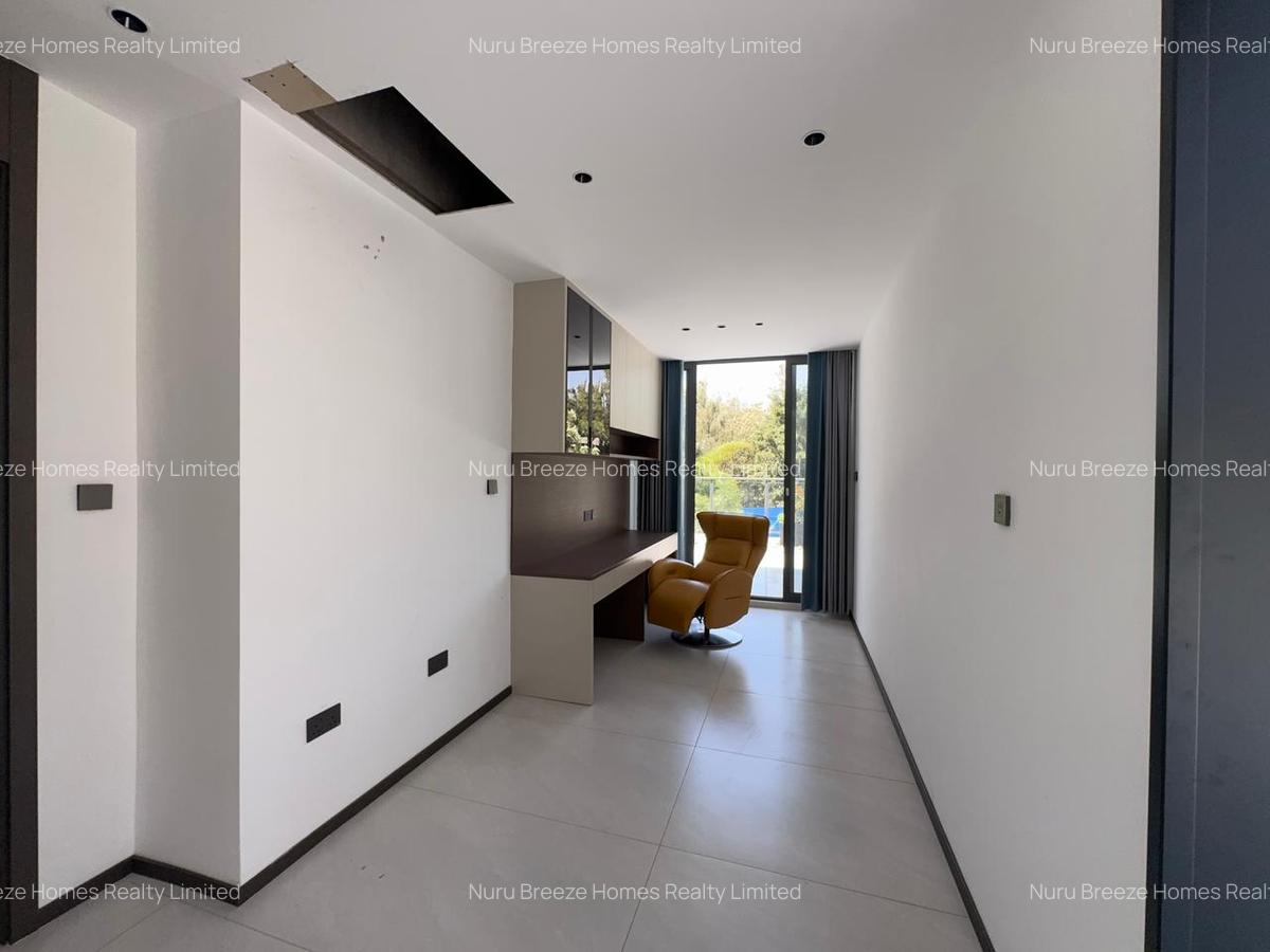 5 Bed Townhouse with En Suite in Lavington - 5