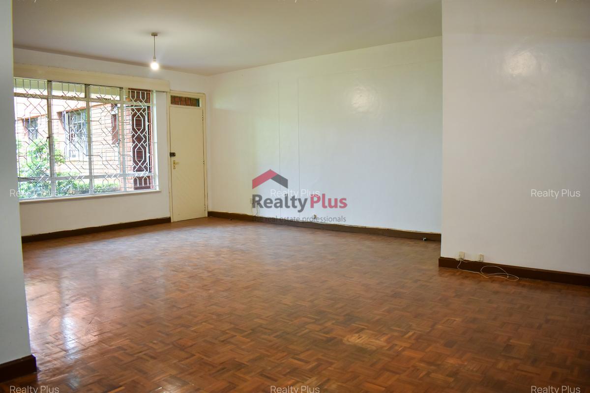 4 Bed Apartment with En Suite in Riverside - 1