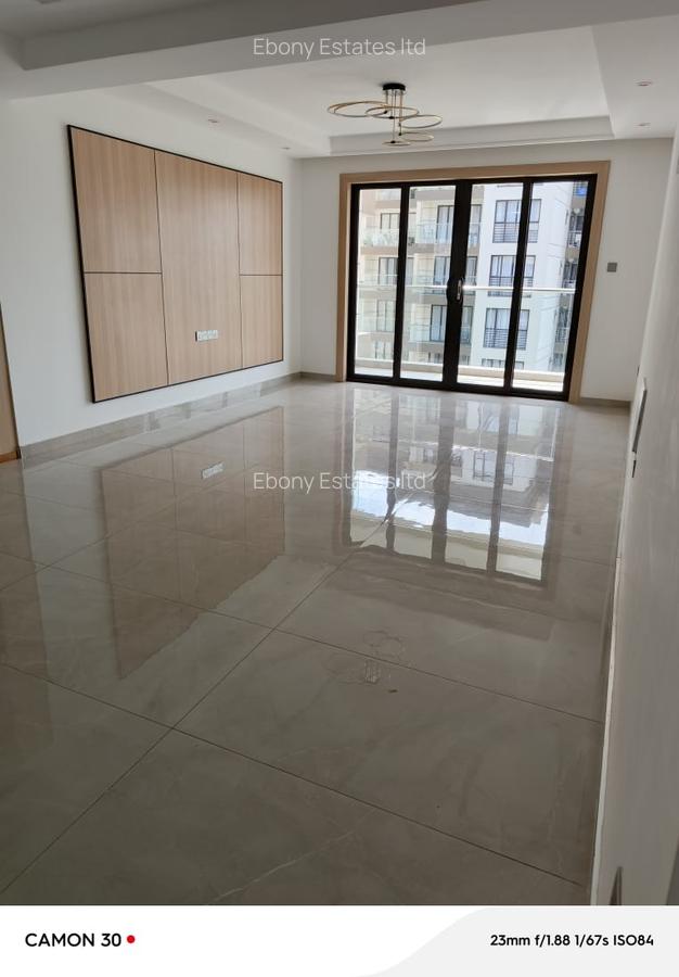 3 Bed Apartment with En Suite in Riverside - 9