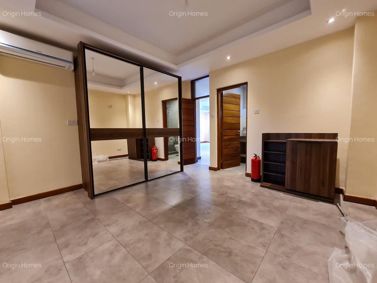 2 Bed Apartment with En Suite at Spring Valley - 15