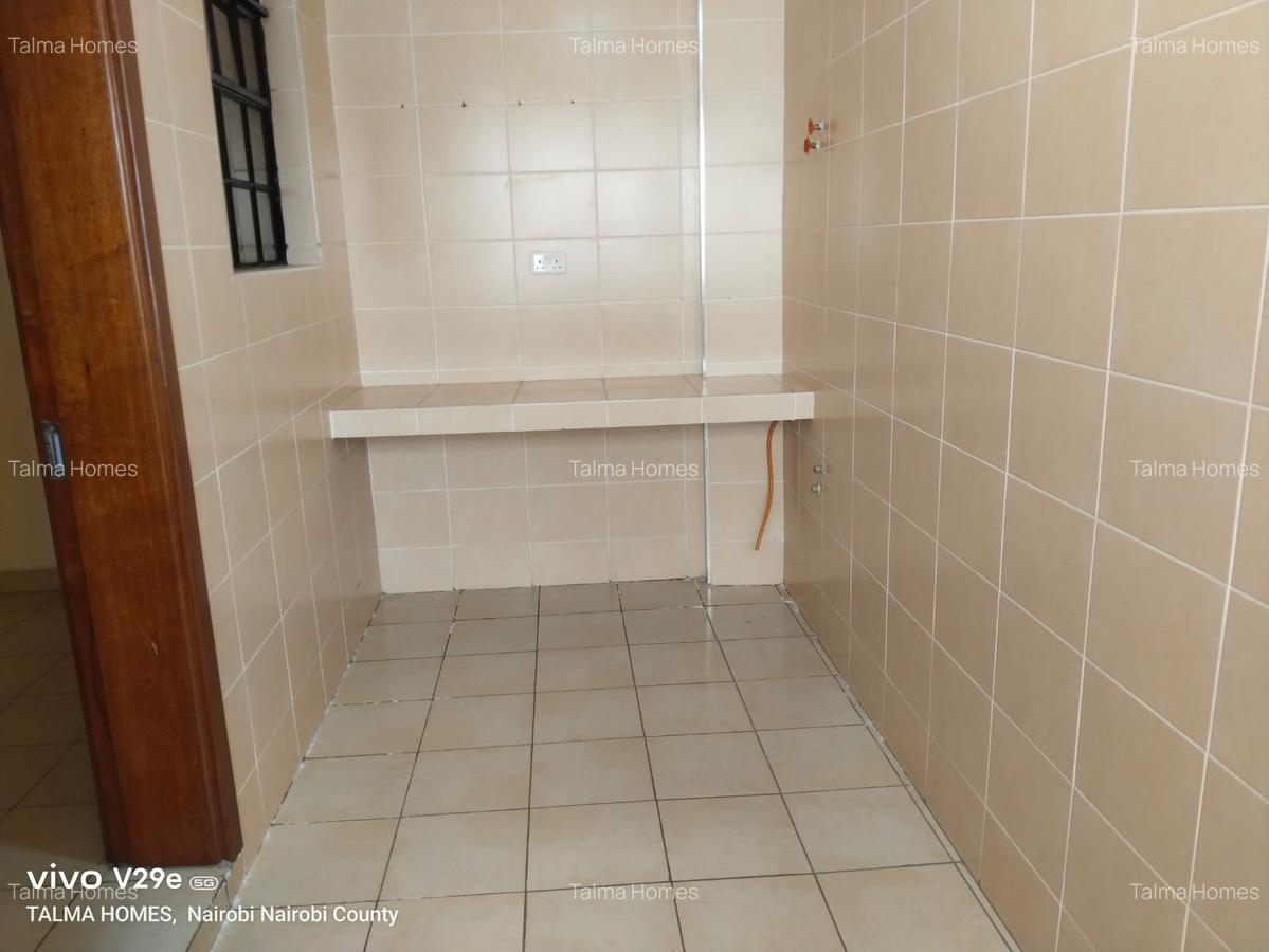 2 Bed Apartment with En Suite at Off Rhapta Road - 9