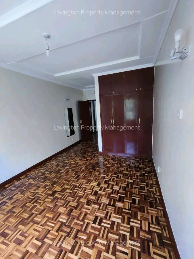 4 Bed Townhouse with En Suite at Lavington Green - 13