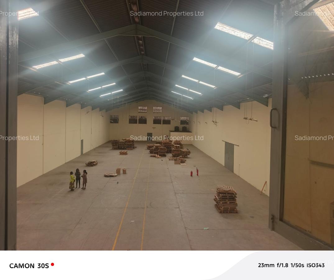 15,000 ft² Warehouse with Parking at Enterprise Road - 2