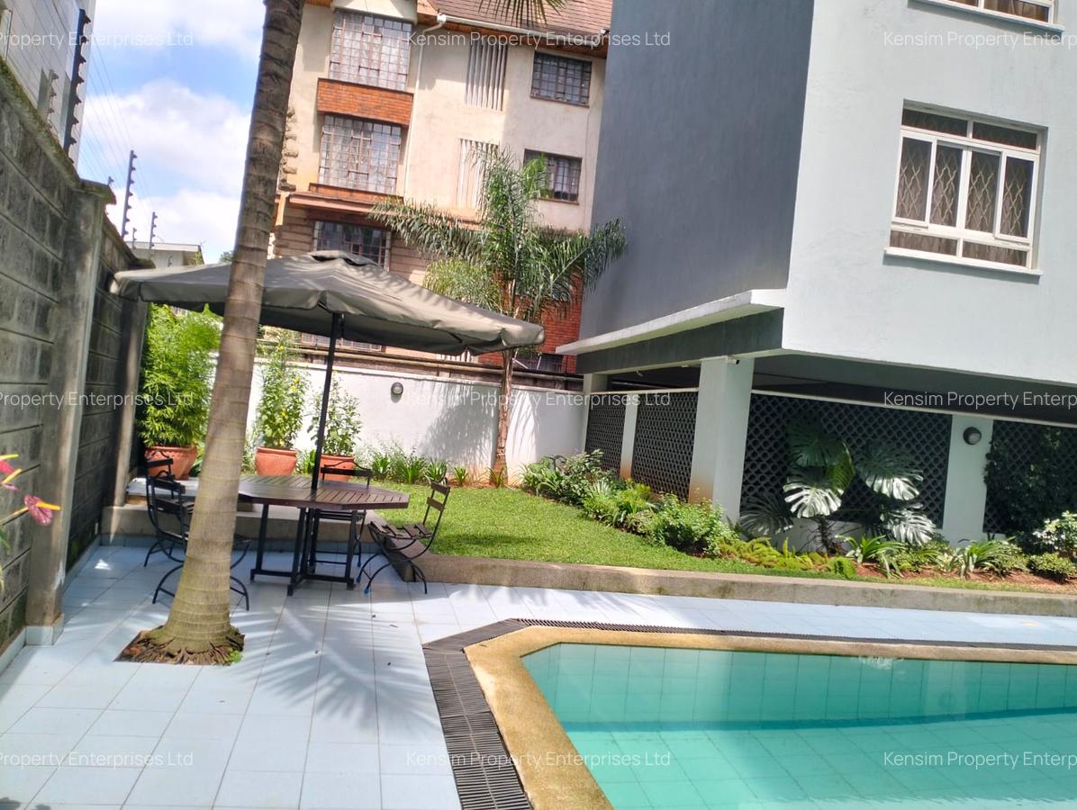 3 Bed Apartment with En Suite in Brookside - 2