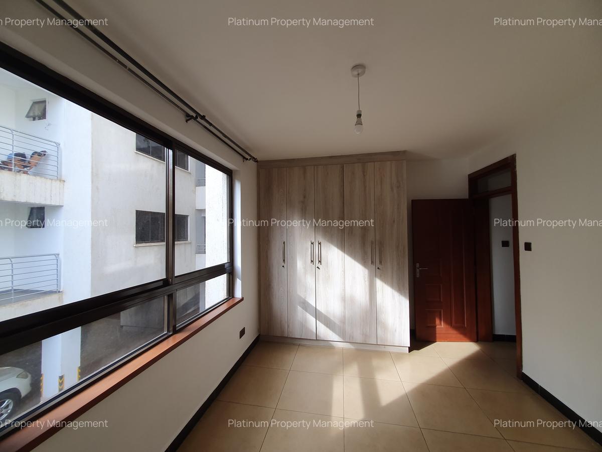 2 Bed Apartment with En Suite in Parklands - 8