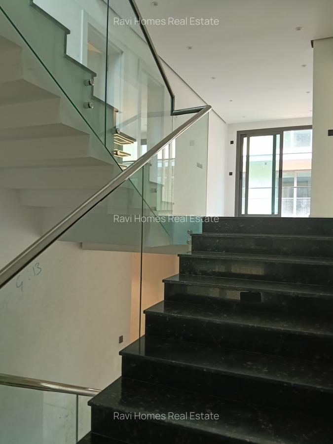 5 Bed Apartment with En Suite in Lavington - 12