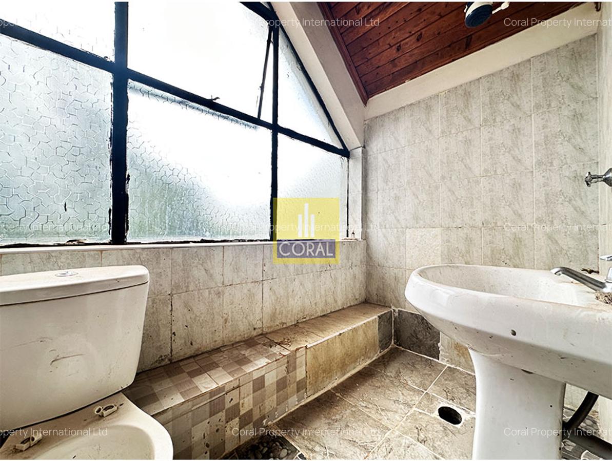 3 Bed Apartment in Langata - 14