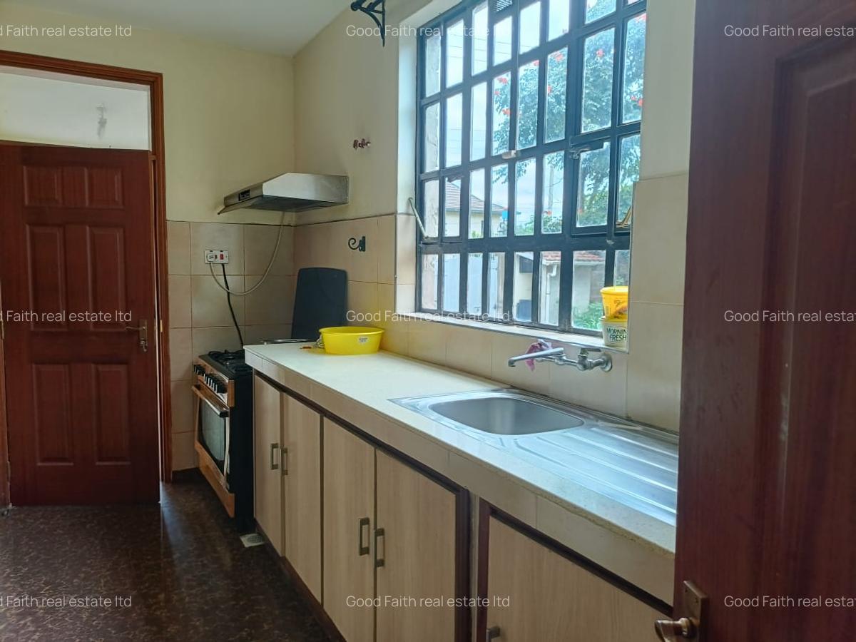 4 Bed House with En Suite in Runda - 10