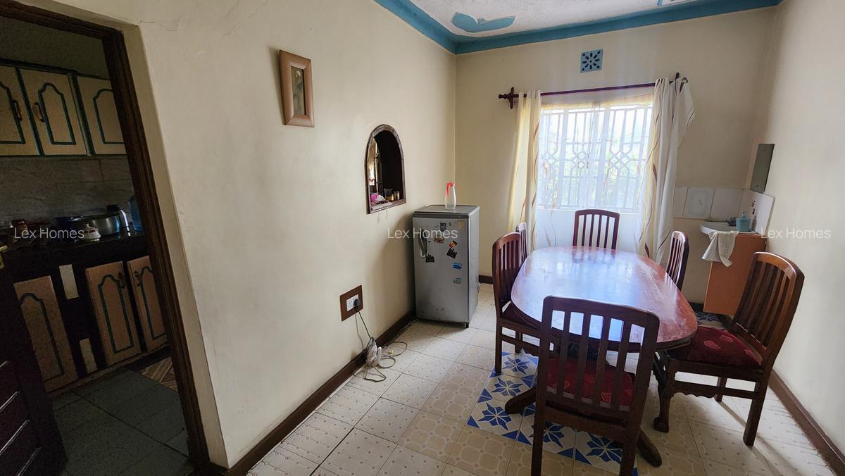 4 Bed House with En Suite at Mashuria - 9