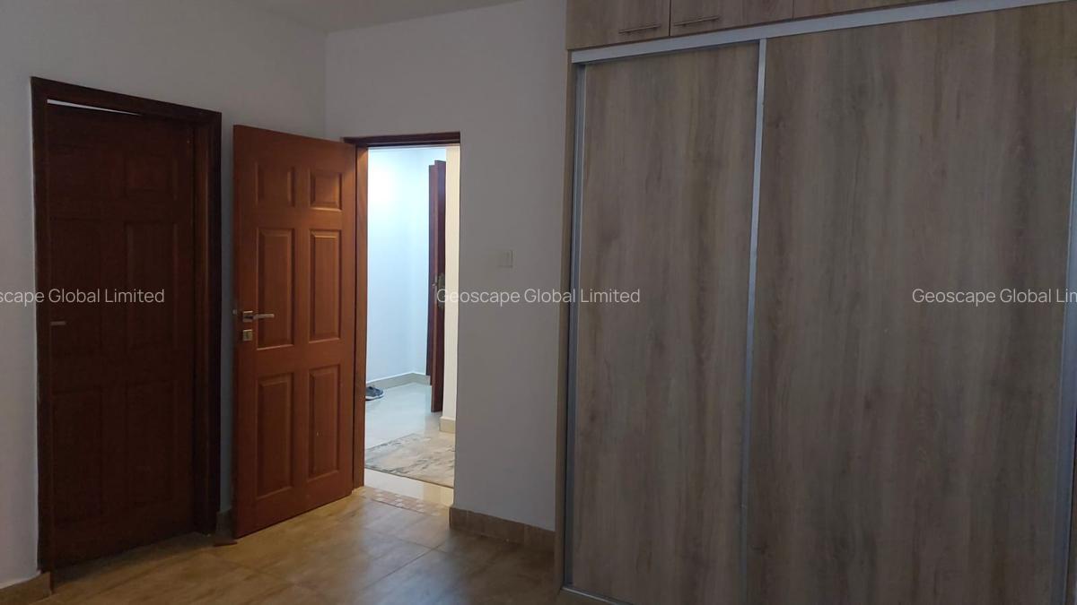 3 Bed Apartment with En Suite in General Mathenge - 14