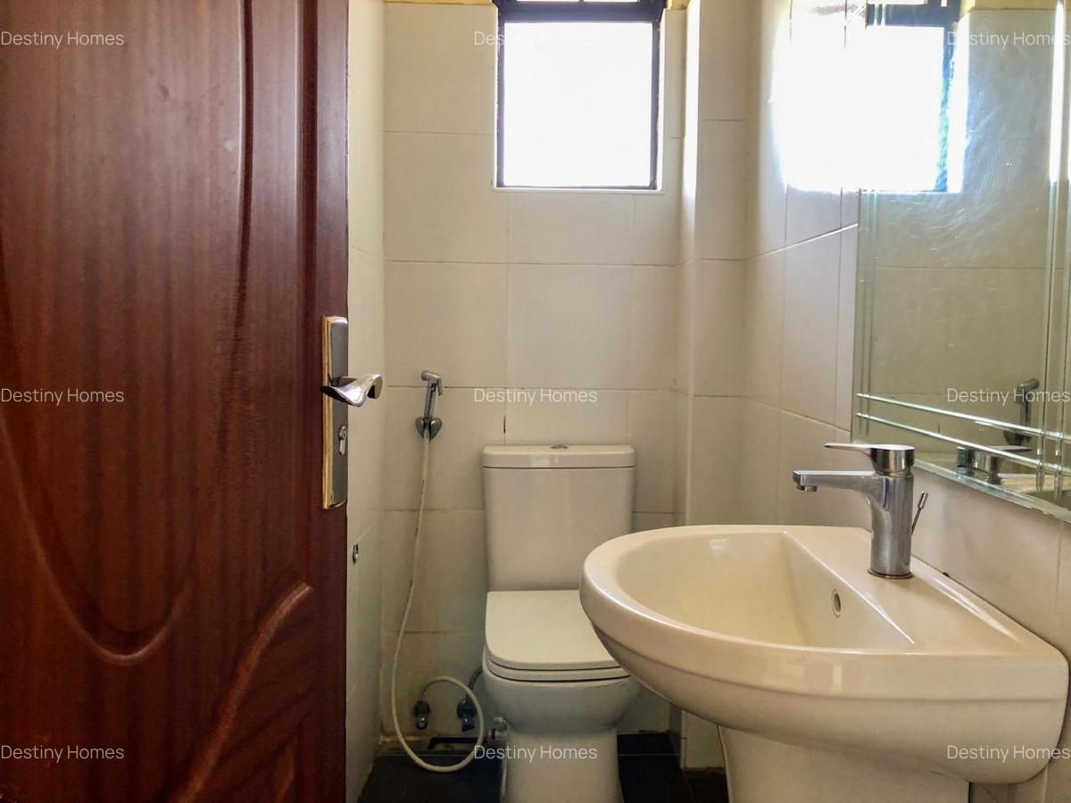 3 Bed Apartment with En Suite in Kilimani - 2