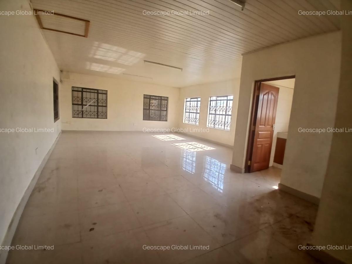 6,750 ft² Warehouse with Parking in Ruaraka - 2