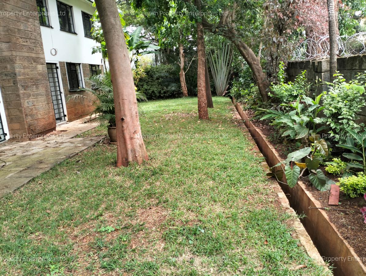 4 Bed Townhouse with En Suite in Lavington - 4
