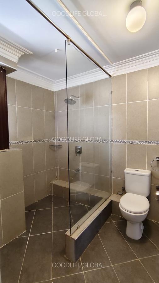 4 Bed House with En Suite at Runda - 14