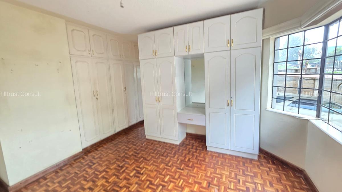 2 Bed Apartment with En Suite in Westlands Area - 12