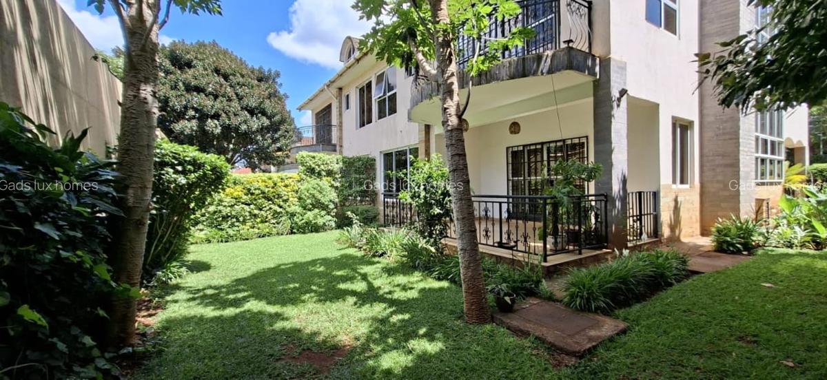 5 Bed Townhouse with En Suite at Spring Valley - 9