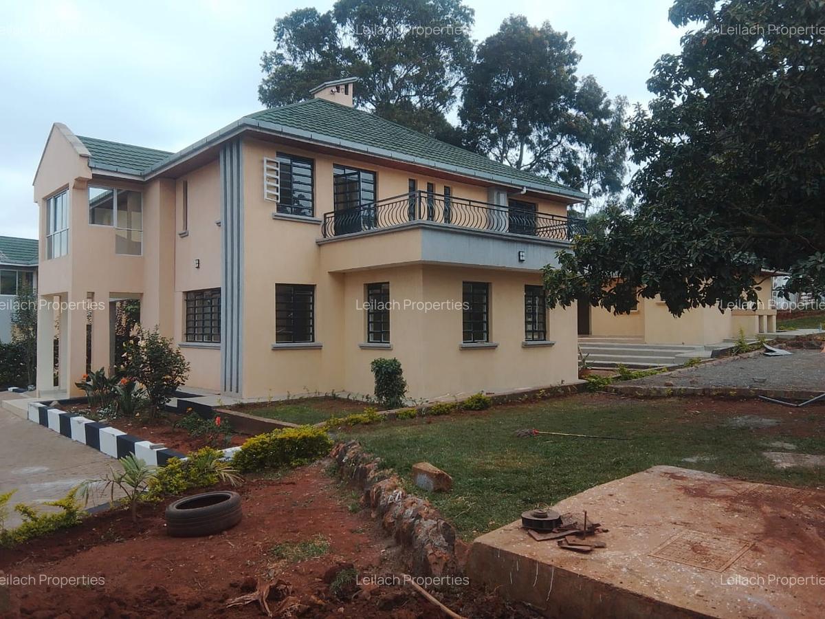 4 Bed House with En Suite in Karen - 1