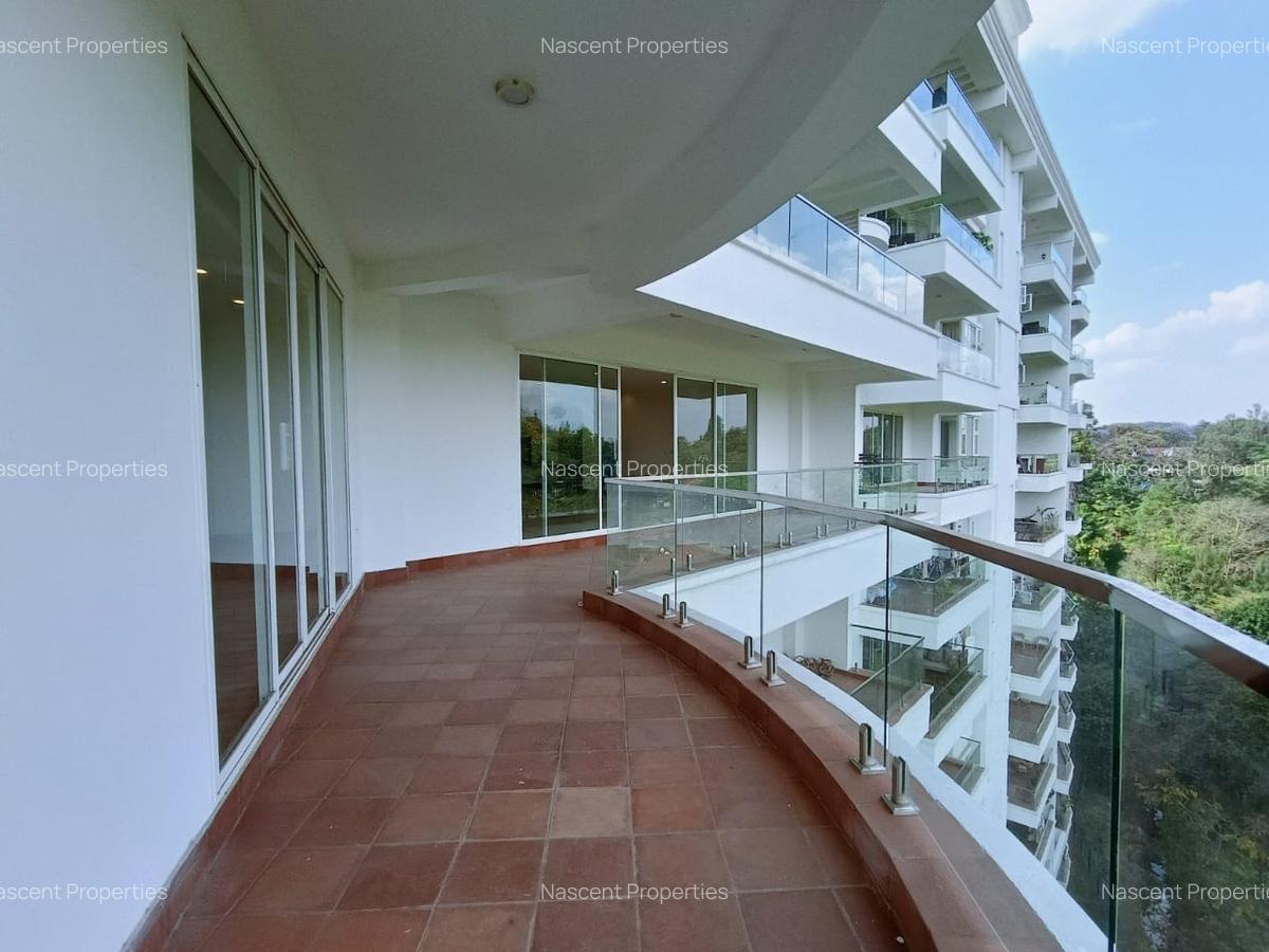 4 Bed Apartment with En Suite in Muthaiga - 5