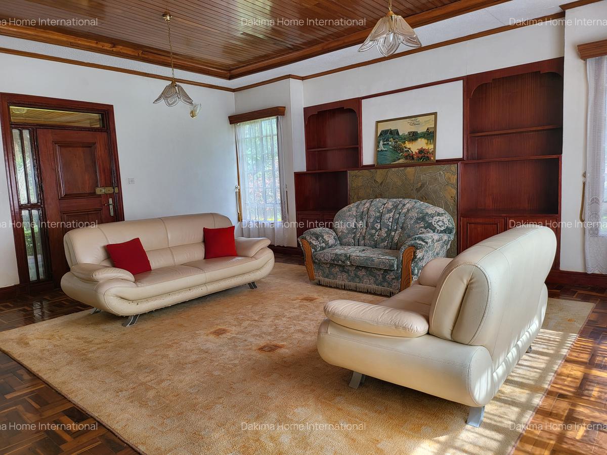 5 Bed House with En Suite in Runda - 6
