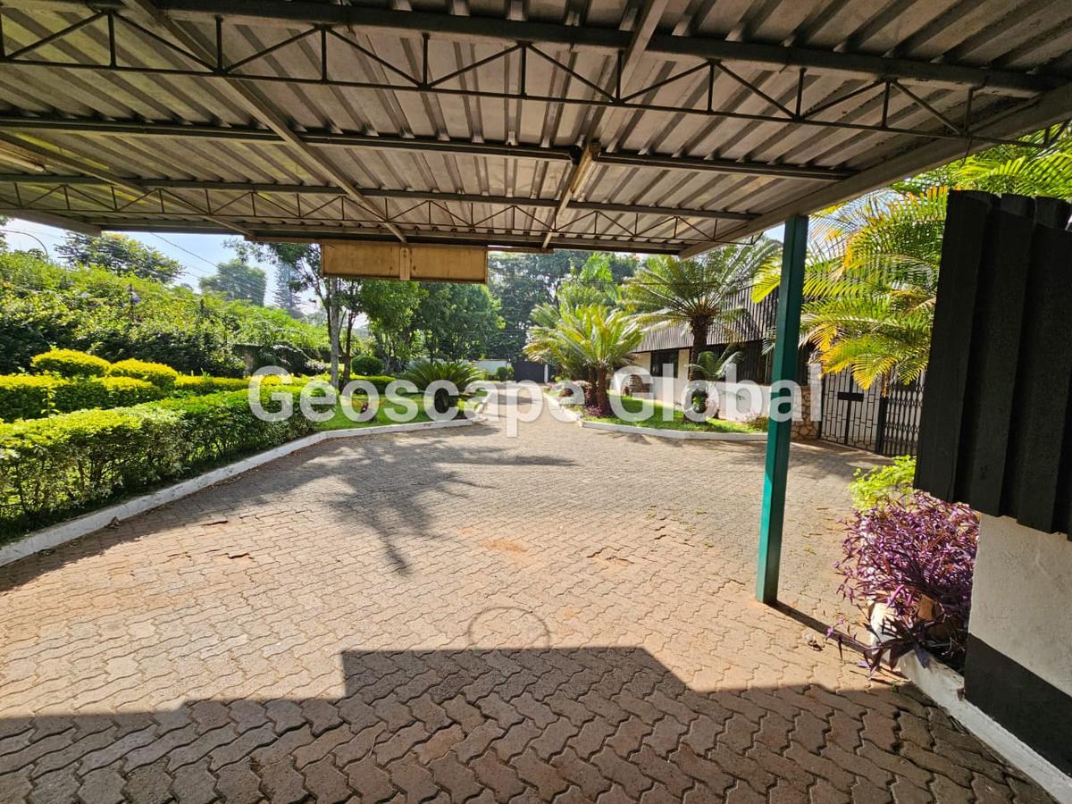 5 Bed House with En Suite in Muthaiga - 13