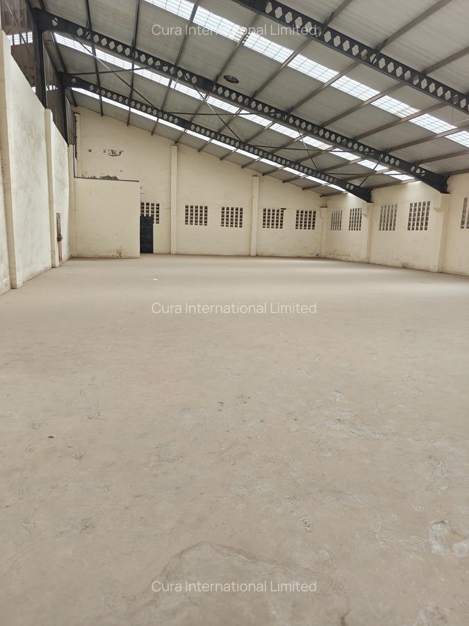 12,800 ft² Warehouse with Service Charge Included at Lunga Lunga - 12
