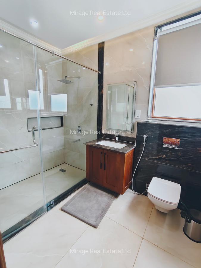 6 Bed Villa with En Suite in Lavington - 16