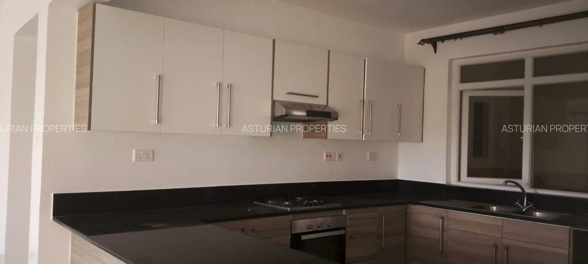 2 Bed Apartment with En Suite in Westlands Area - 9