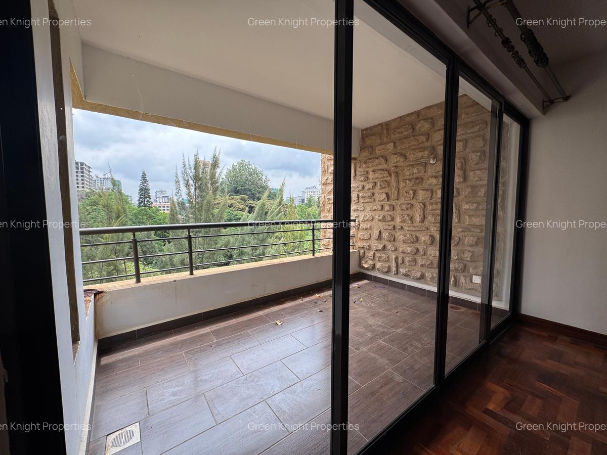Serviced 3 Bed Apartment with En Suite in Kilimani - 12