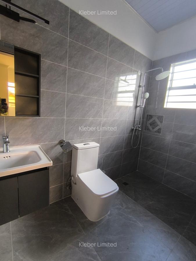 3 Bed House with En Suite in Kitengela - 11