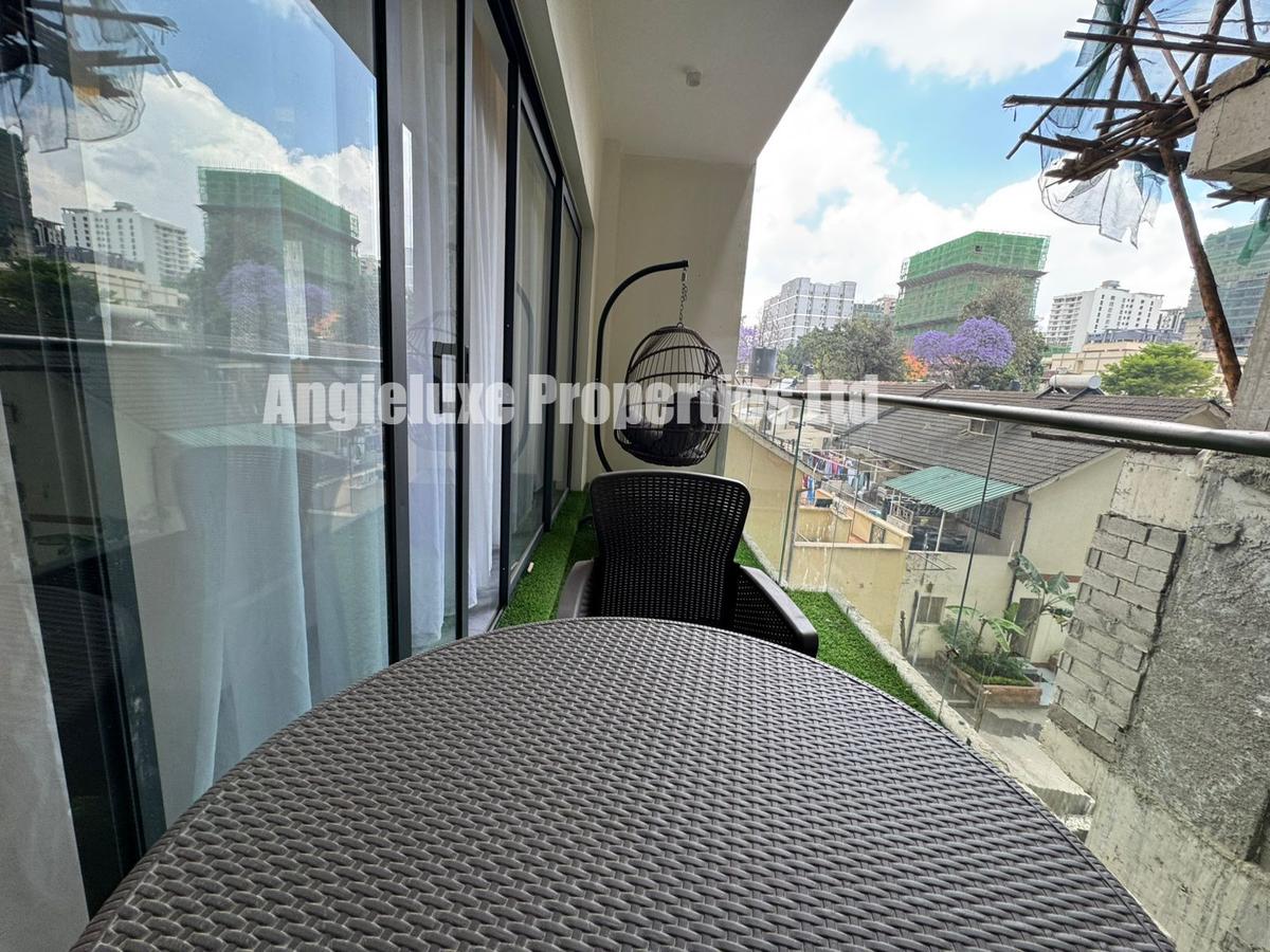 3 Bed Apartment with En Suite at 4Th Avenue - 14