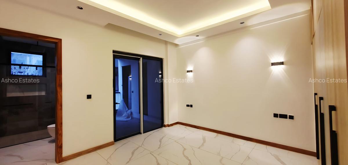 4 Bed Apartment with En Suite in Spring Valley - 18