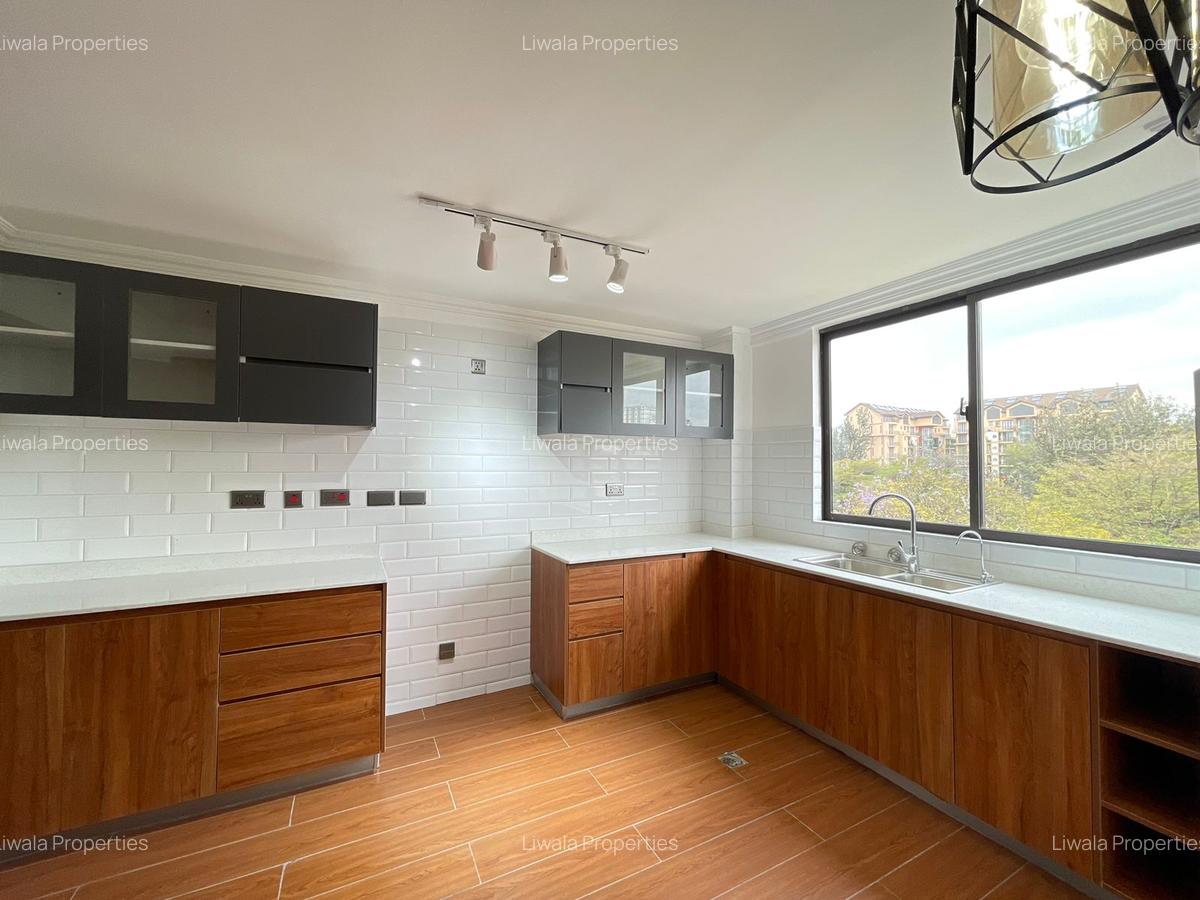4 Bed Apartment with En Suite in Kileleshwa - 18