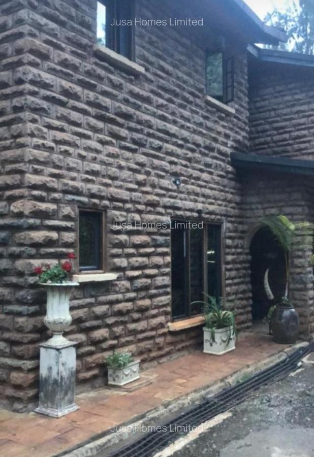 5 Bed Villa with En Suite in Kitisuru - 9