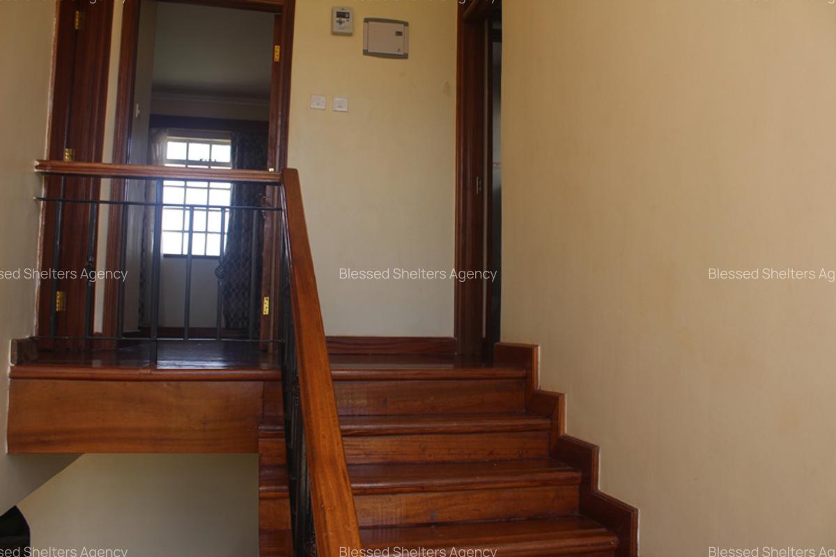 4 Bed Villa with En Suite in Kiambu Road - 12