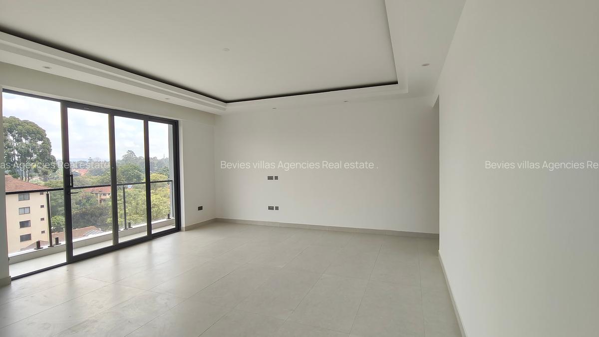 3 Bed Apartment with En Suite at Brookside - 14