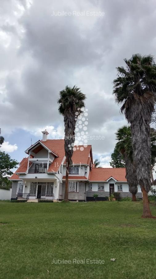 5 Bed Townhouse in Runda - 1