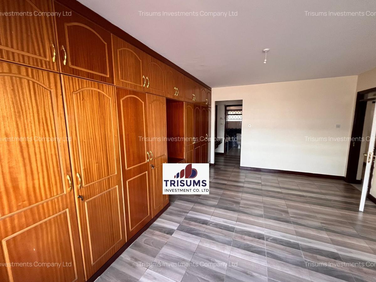 4 Bed Apartment with En Suite at Rhapta Road - 15