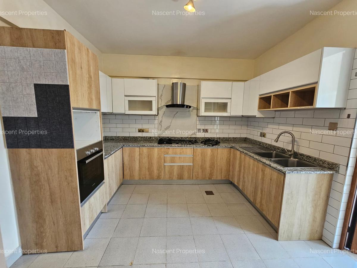 3 Bed Apartment with En Suite in Kileleshwa - 9
