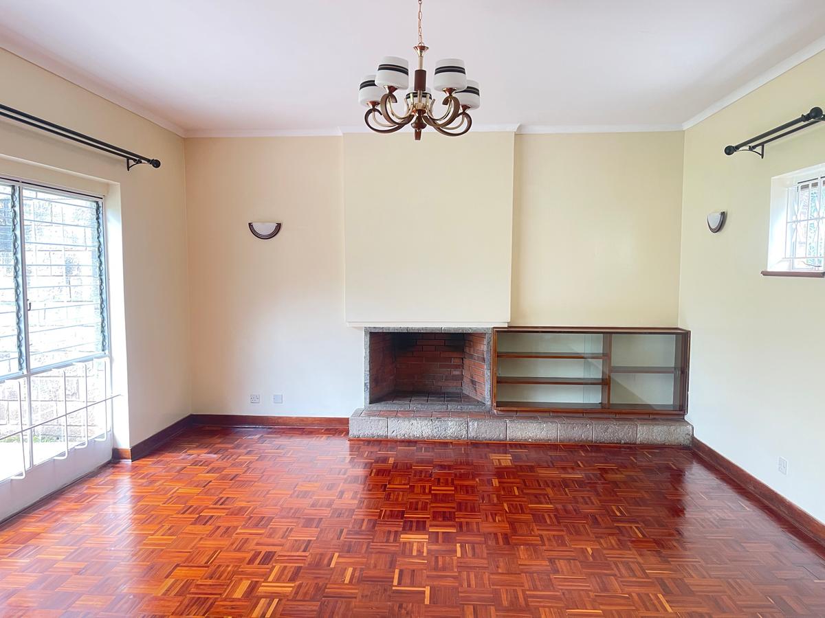 4 Bed Townhouse with En Suite in Lavington - 4