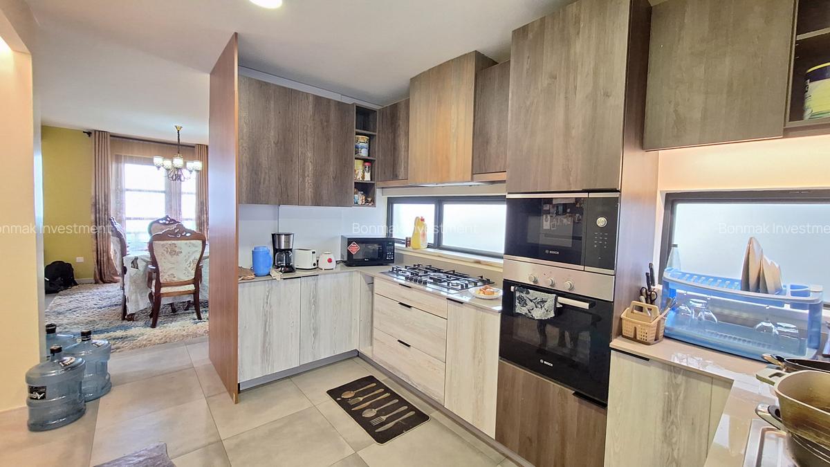 4 Bed Townhouse with En Suite at Tilisi - 5