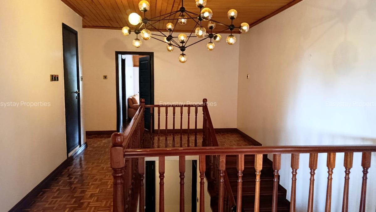 5 Bed Villa with En Suite in Lavington - 4