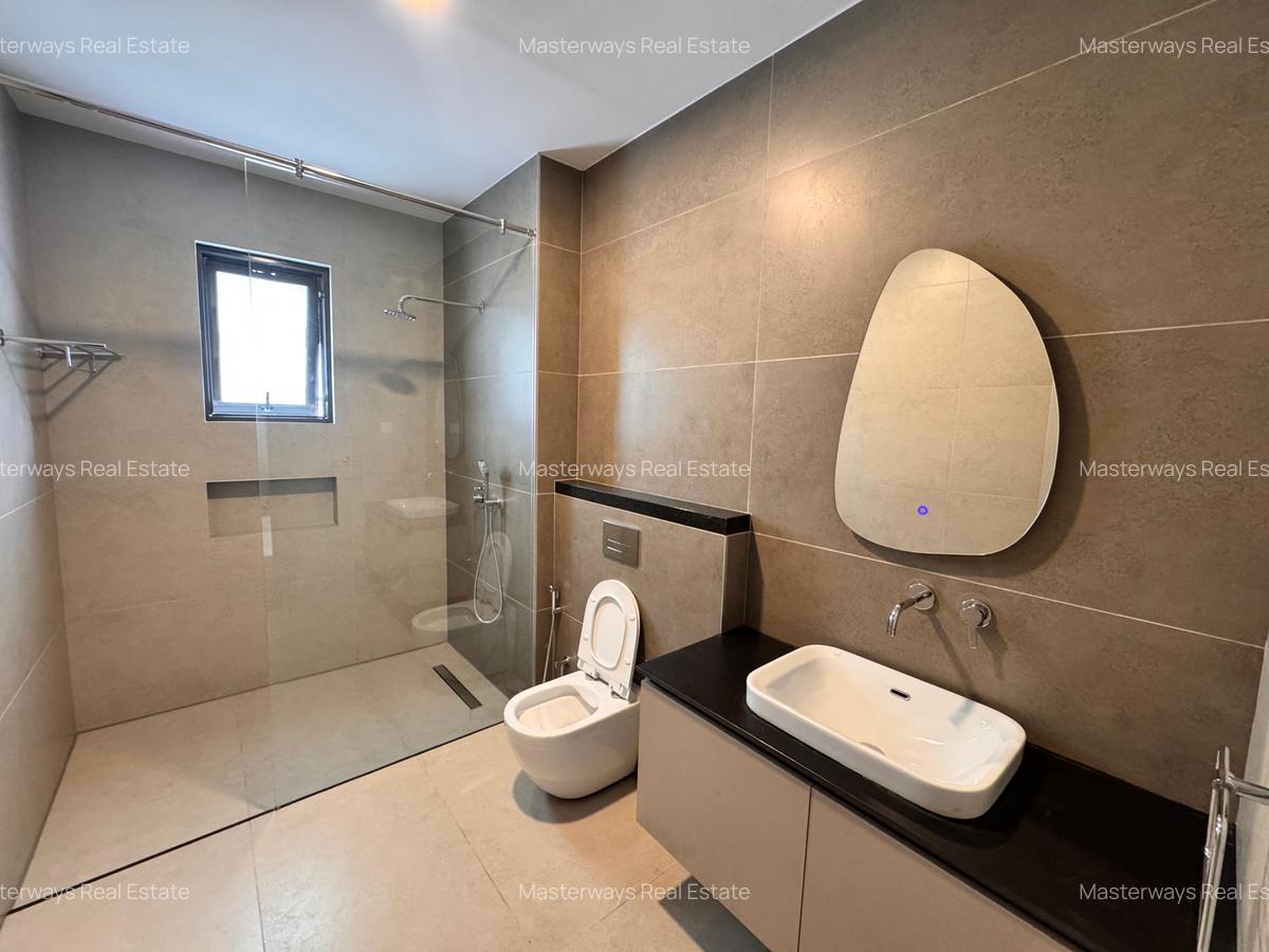 4 Bed Townhouse with En Suite in Langata - 16