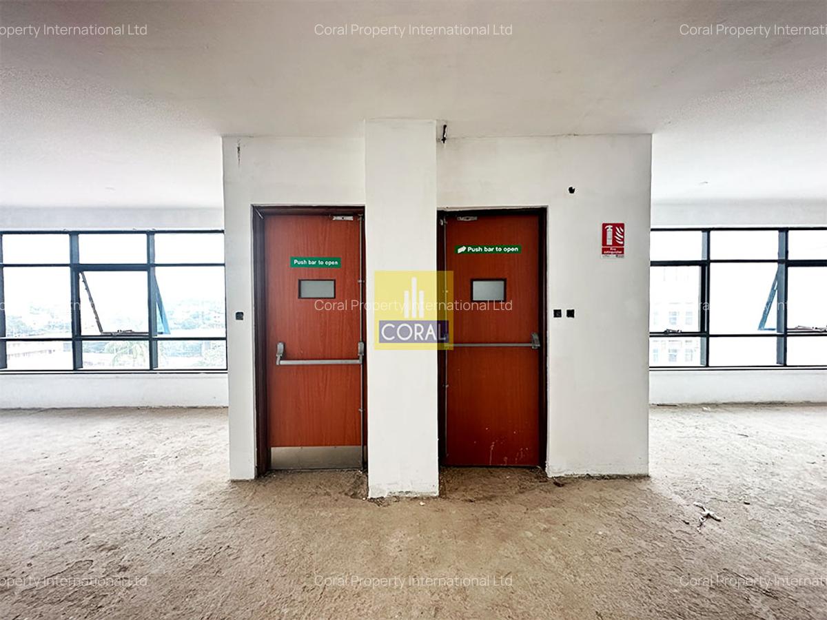 4,066.4 ft² Office in Westlands Area - 3